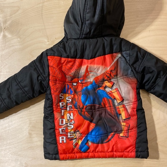 Marvel Spider Man Puffer Style Jacket 3T (IB) - Picture 13 of 13